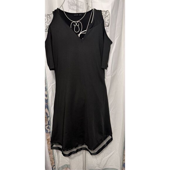 NEW WITH TAGS Cold Shoulder BLACK DRESS Sexy Casual Plain Color V Neck Summer Fa - Picture 1 of 4